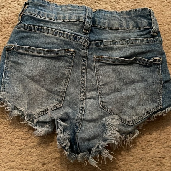 Kancan Jean shorts - Picture 3 of 5